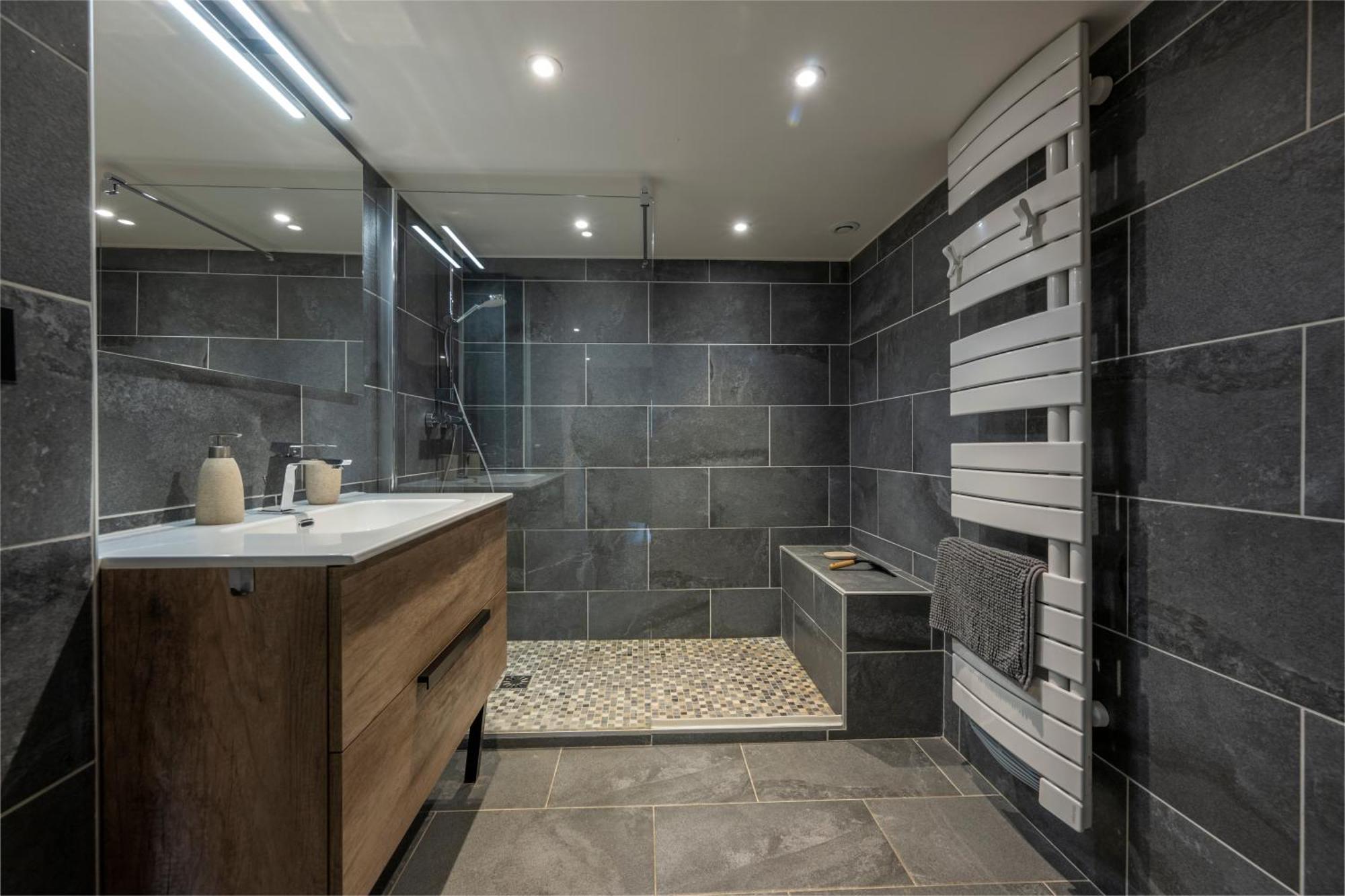 Superbe Loft - Situ Sur La Place Centrale Barcelonnette Buitenkant foto