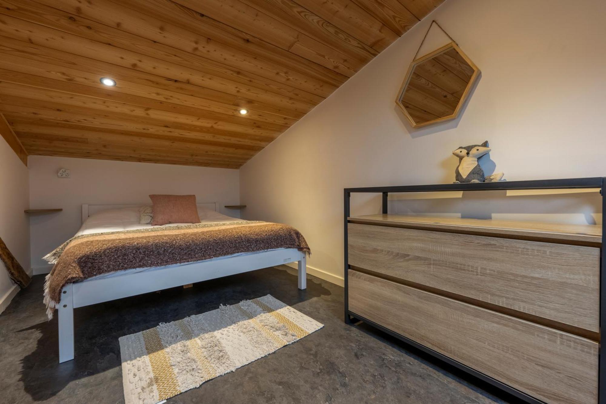 Superbe Loft - Situ Sur La Place Centrale Barcelonnette Buitenkant foto