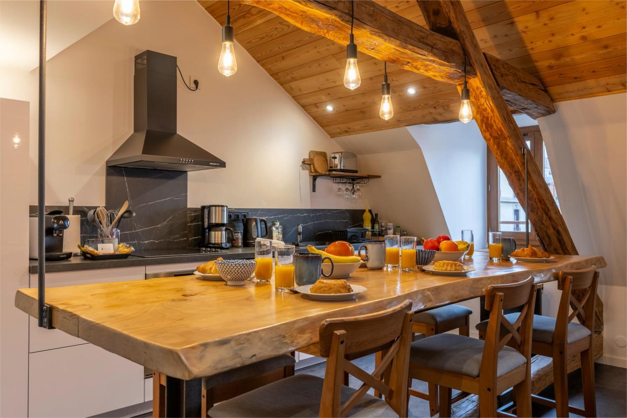 Superbe Loft - Situ Sur La Place Centrale Barcelonnette Buitenkant foto