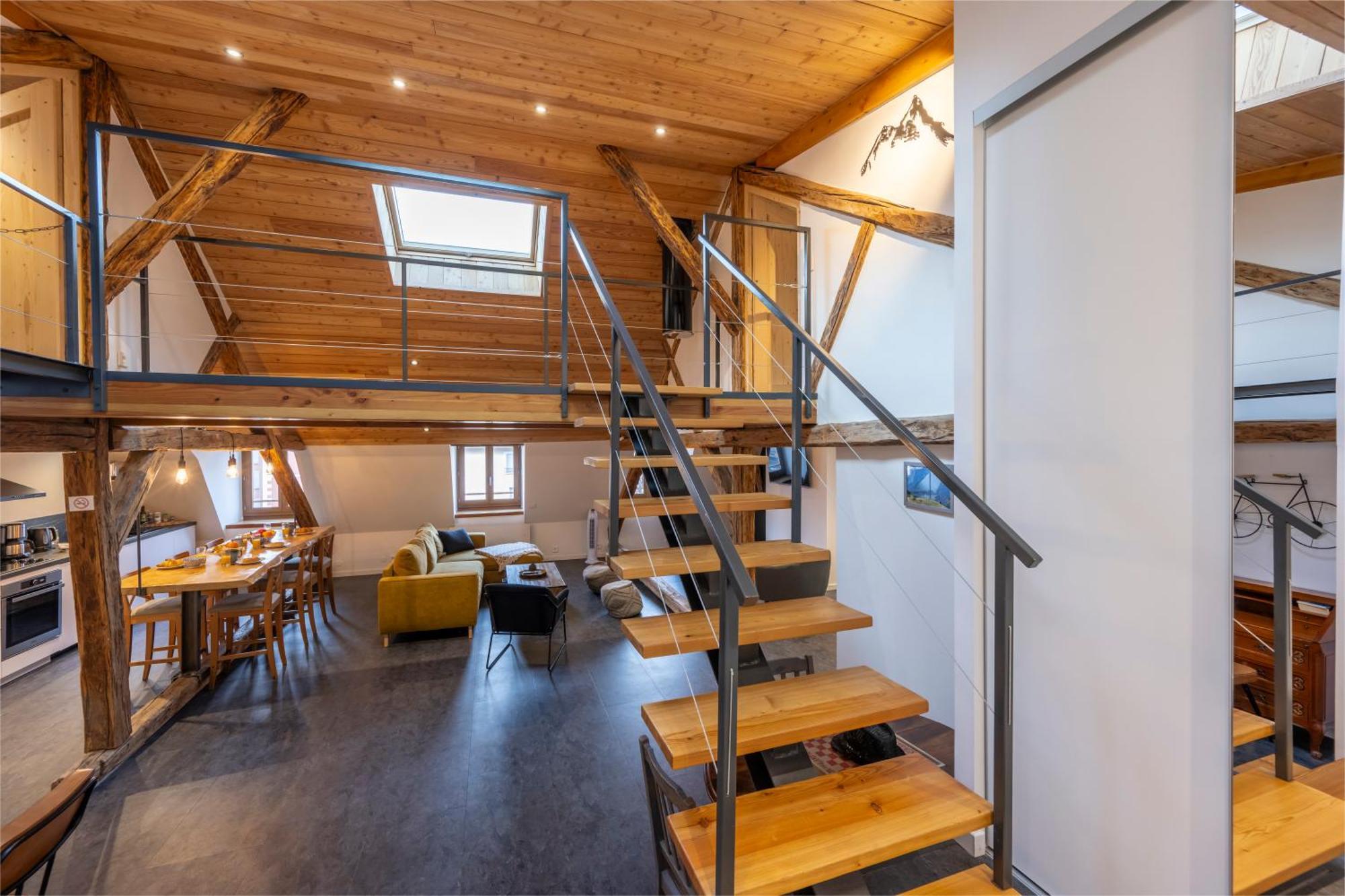Superbe Loft - Situ Sur La Place Centrale Barcelonnette Buitenkant foto