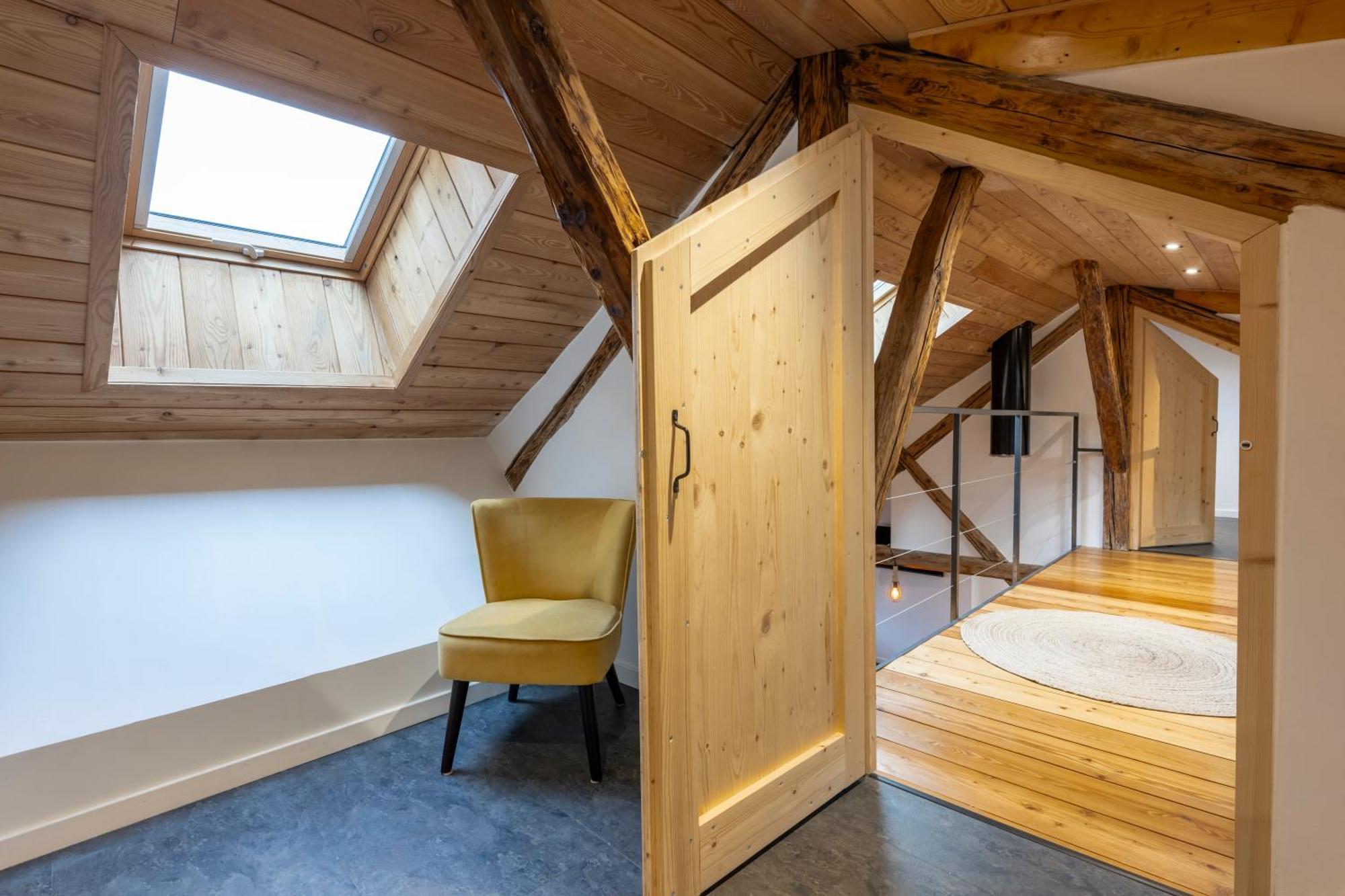 Superbe Loft - Situ Sur La Place Centrale Barcelonnette Buitenkant foto