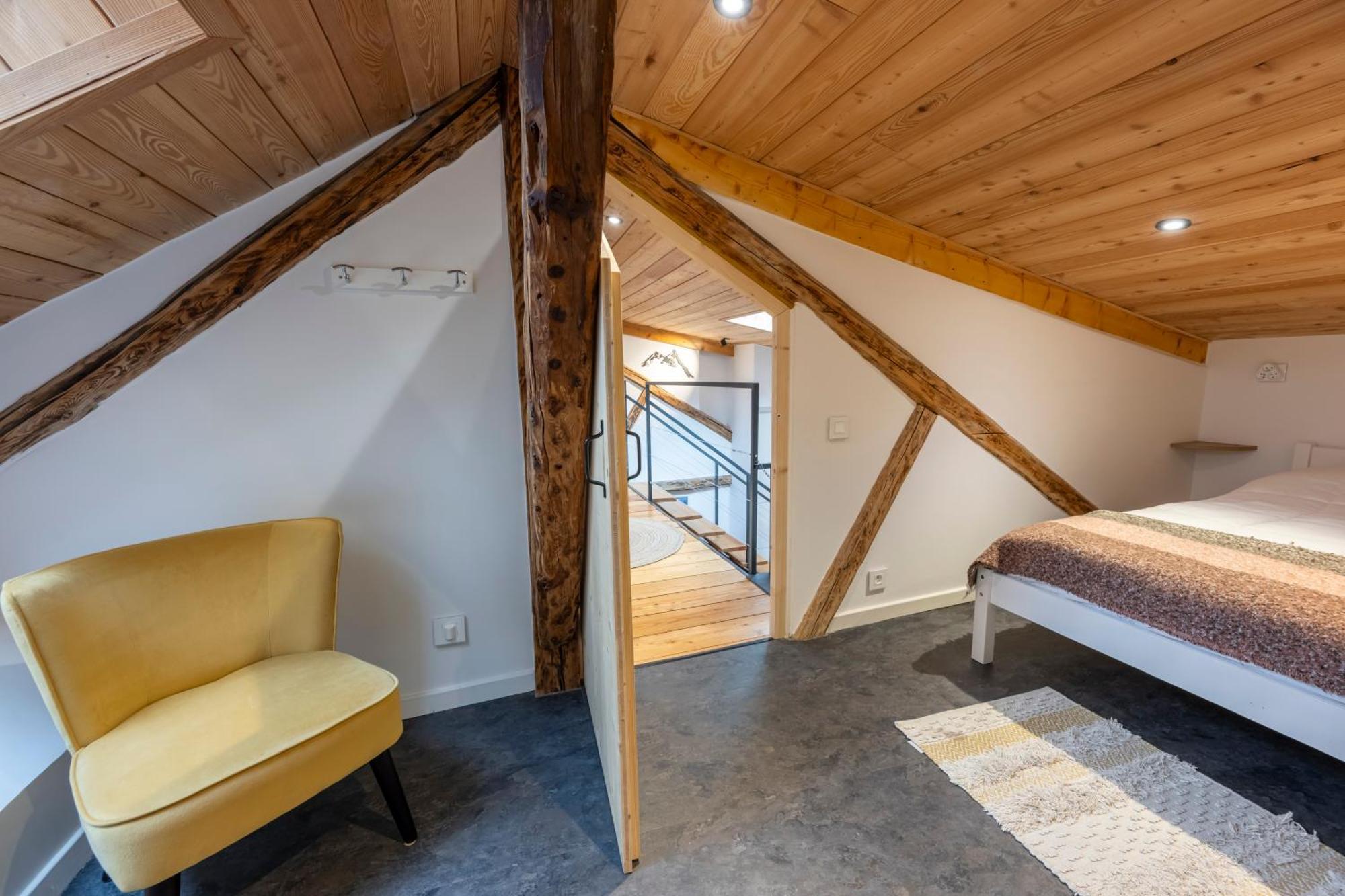 Superbe Loft - Situ Sur La Place Centrale Barcelonnette Buitenkant foto