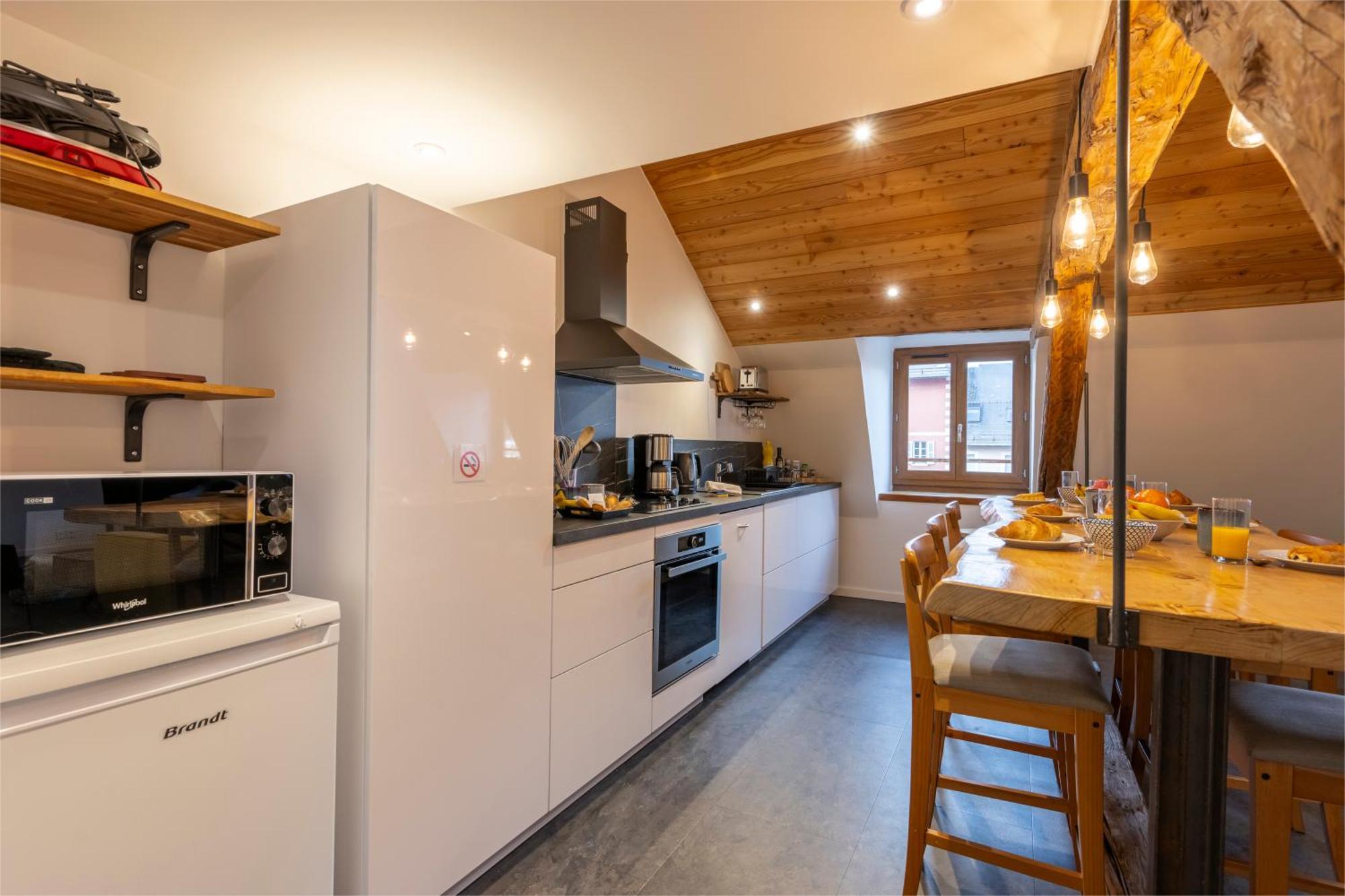 Superbe Loft - Situ Sur La Place Centrale Barcelonnette Buitenkant foto